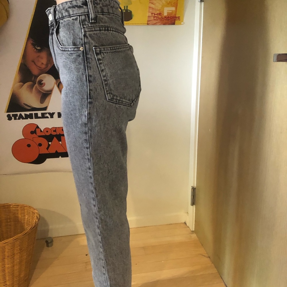 Charcoal gray mom jeans🦇